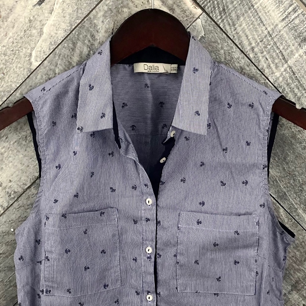 Dalia - Strips and Anchors Sleeveless Button Up
